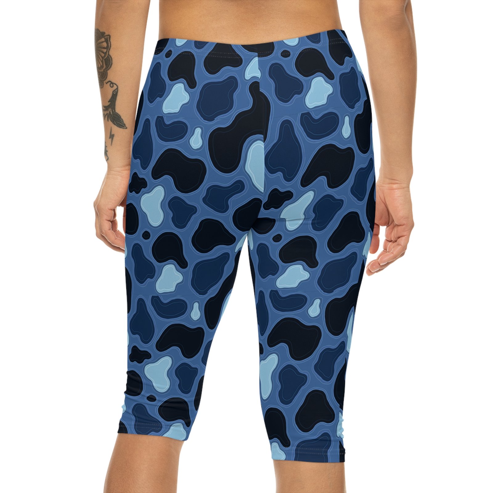 Patina Blue Camo Capri Leggings - Image 5